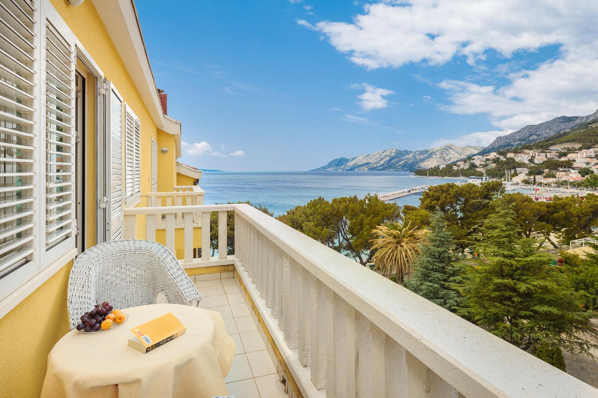 Hotel Bacchus Baska Voda